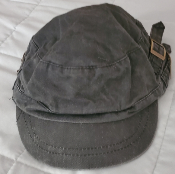 Full Source Accessories - Dark Gray Cap